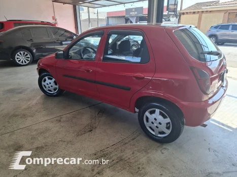 CELTA 1.0 MPFI LT 8V
