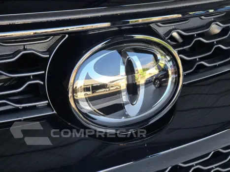 HILUX SW4 2.8 D-4D TURBO DIESEL SRX PLATINUM 7L 4X4 AUTOMÁTI