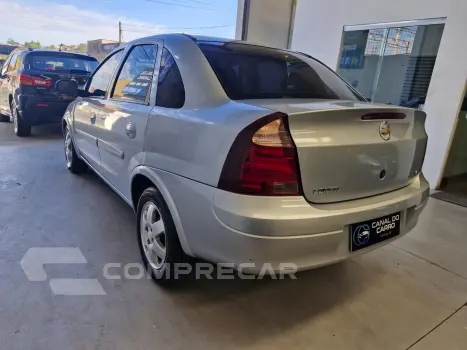 CORSA 1.4 MPFI Premium Sedan 8V