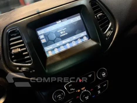 COMPASS - 2.0 16V SPORT AUTOMÁTICO