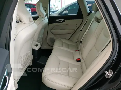 XC60 2.0 T8 RECHARGE ULTIMATE AWD GEARTRONIC