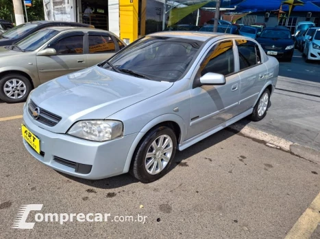 ASTRA 2.0 MPFI Advantage Sedan 8V