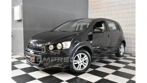 CHEVROLET SONIC HATCH - 1.6 LT 16V 4P MANUAL 4 portas