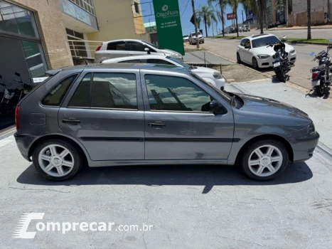 Gol 1000 Mi 16V/ Ouro 4p