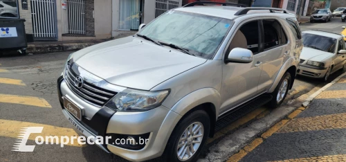 Toyota HILUX SW4 2.7 SR 4X2 16V 4 portas