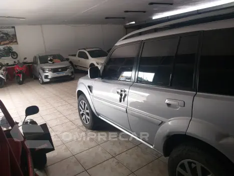 PAJERO 2.0 TR4 4X2 16V automatico