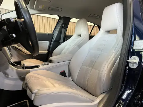 GLA 200 1.6 CGI FLEX ADVANCE 7G-DCT