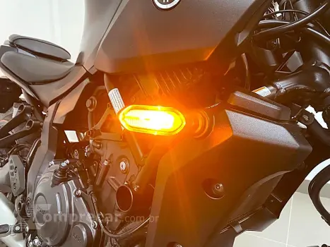 YAMAHA MT-07 CONNECTED ABS
