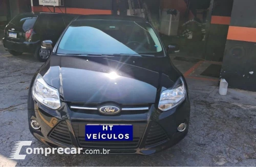 FORD FOCUS 1.6 SE 16V 4 portas