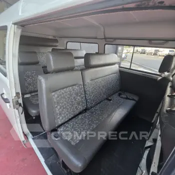 Kombi Lotação 1.6 MPi