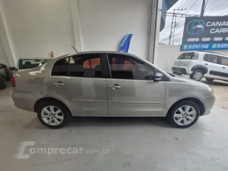 POLO SEDAN 2.0 MI Comfortline 8V