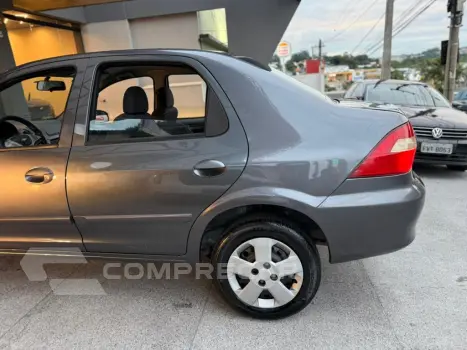 PRISMA 1.4 MPFI LT 8V FLEX 4P MANUAL