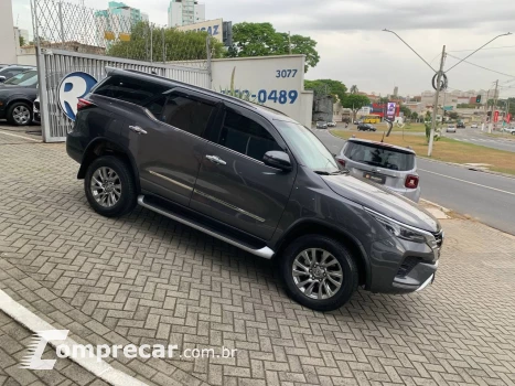 Hilux SW4 SRX 4x4 2.8 TDI 16V Dies. Aut.