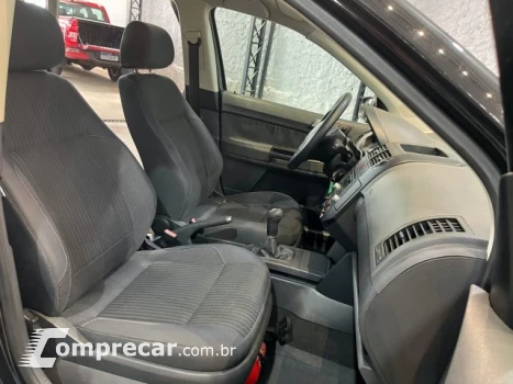 POLO - 1.6 MI 8V 4P MANUAL