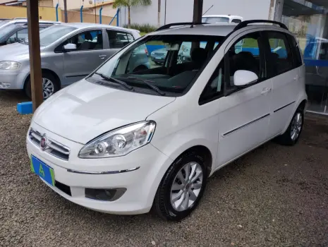 Fiat Idea 1.6 16V 4P ESSENCE FLEX 4 portas
