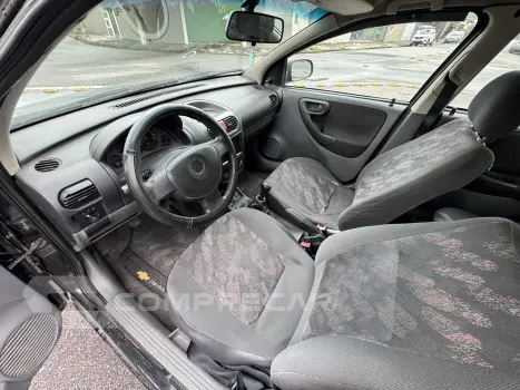CORSA 1.0 MPFI Maxx Sedan 8V
