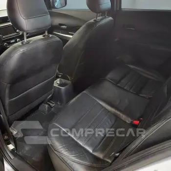KICKS SL CVT