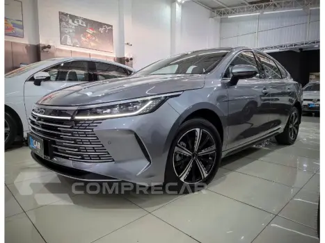 BYD KING 1.5 DM-I PHEV GS AUTOMÁTICO 4 portas
