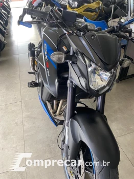 GSX-S 750