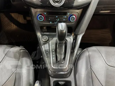 FOCUS HATCH - 2.0 TITANIUM 16V 4P POWERSHIFT