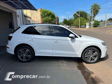 Audi Q5 2.0 45 TFSI S Line Black Quattro S Tronic 4 portas