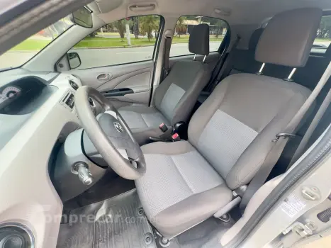 Etios 1.3 Xs 16V Flex 4P Manual