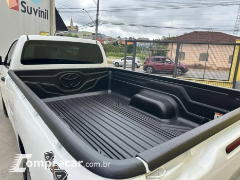 HILUX 2.4 4X4 CS 8V