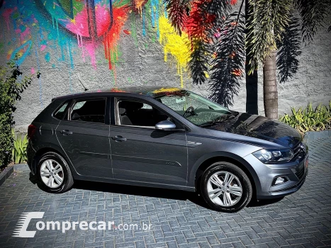 Volkswagen POLO 1.0 200 TSI Comfortline 4 portas