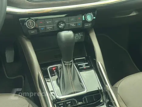 COMMANDER 1.3 T270 TURBO FLEX OVERLAND AT6