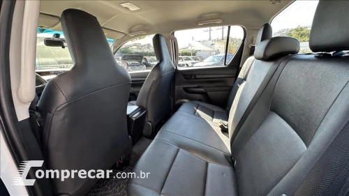 HILUX 2.8 D-4D TURBO DIESEL CD POWER PACK 4X4 MAN