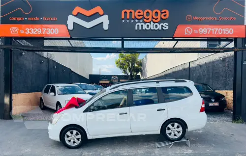 NISSAN Grand Livina 1.8 16V 4P FLEX 4 portas