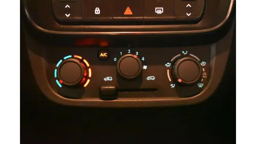 KWID - 1.0 12V SCE ZEN MANUAL