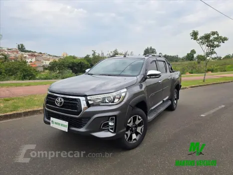 Toyota HILUX 2.8 SRX 4X4 CD 16V DIESEL 4P AUTOMÁTICO 4 portas