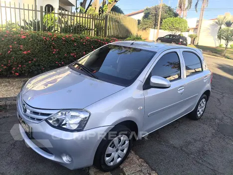 Toyota ETIOS 1.3 X 16V 4 portas