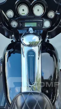 HARLEY-DAVIDSON STREET GLIDE