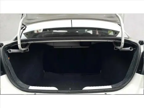 VOYAGE 1.0 12V MPI TOTALFLEX 4P MANUAL