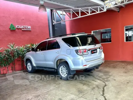 HILUX SW4 3.0 SRV 4X4 16V TURBO INTERCOOLER DIESEL 4P AUTOMÁ