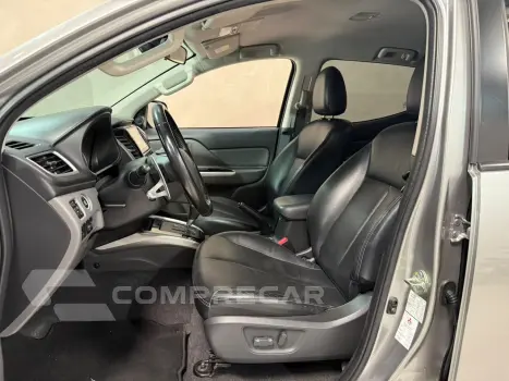 L 200 Triton 2.4 16V SPORT HPE 4X4 CABINE DUPLA TURBO DIESEL