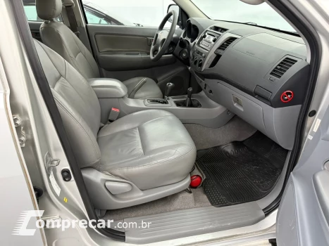 HILUX 2.4 4X4 CD 8V