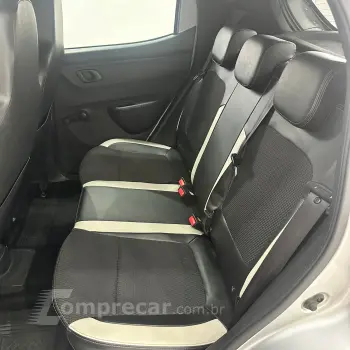 Kwid KWID Intense 1.0 Flex 12V 5p Mec.