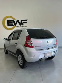 SANDERO Authentique Hi-Flex 1.0 16V 5p