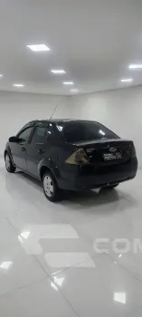 FIESTA 1.6 MPI Class Sedan 8V