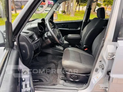 Pajero TR4 2.0/ 2.0 Flex 16V 4x4 Aut.
