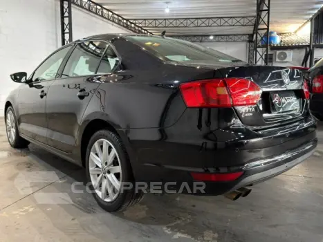 JETTA - 2.0 COMFORTLINE 4P TIPTRONIC