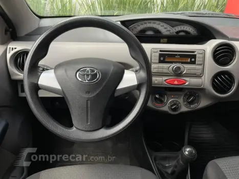 ETIOS 1.3 XS 16V FLEX 4P MANUAL