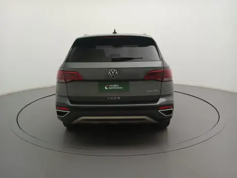 TAOS 1.4 250 TSI TOTAL FLEX HIGHLINE AUTOMÁTICO