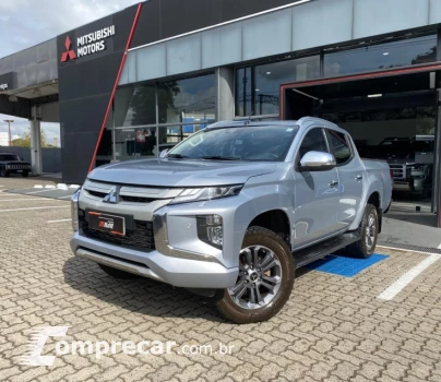 Mitsubishi L200 TRITON 2.4 16V Turbo Sport Hpe-s CD 4X4 4 portas