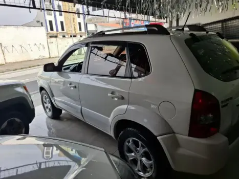 TUCSON - 2.0 MPFI GLS 16V 143CV 2WD 4P AUTOMÁTICO