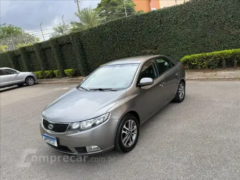 Kia CERATO 1.6 EX3 Sedan 16V 4 portas