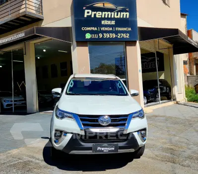 HILUX SW4 2.8 D-4d Turbo Diamond 7L 4X4